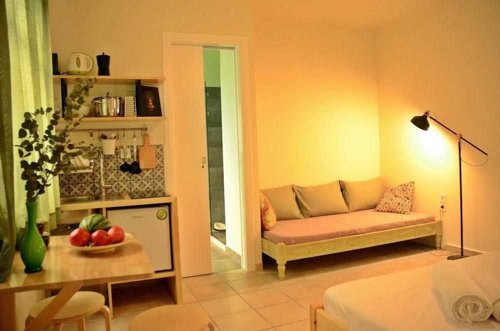 Circle Inn Атина Екстериор снимка
